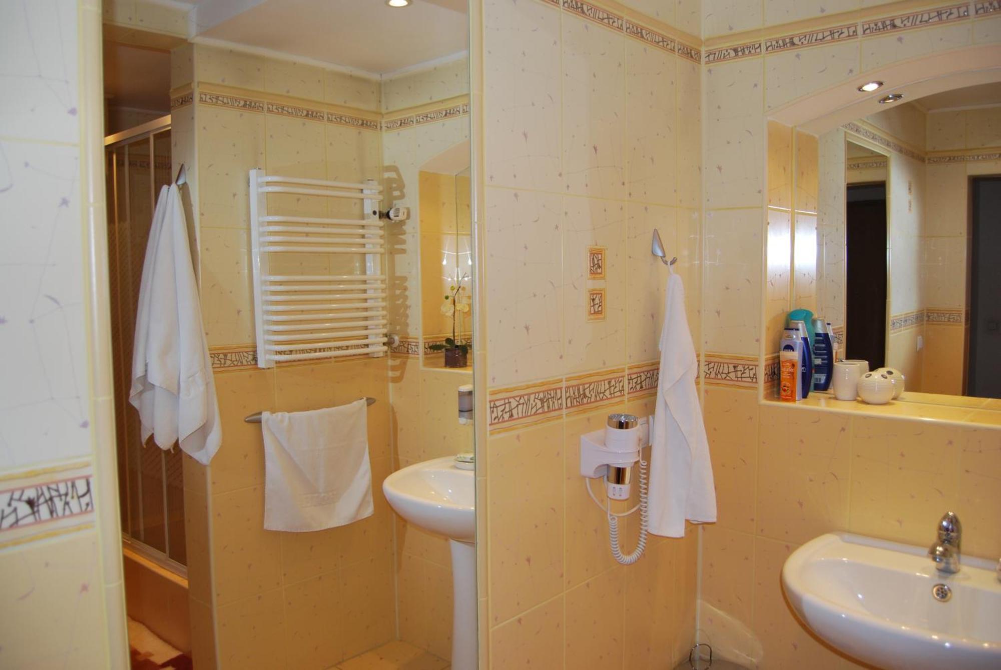 Hotel W Dobieszkowie Strykow Room photo