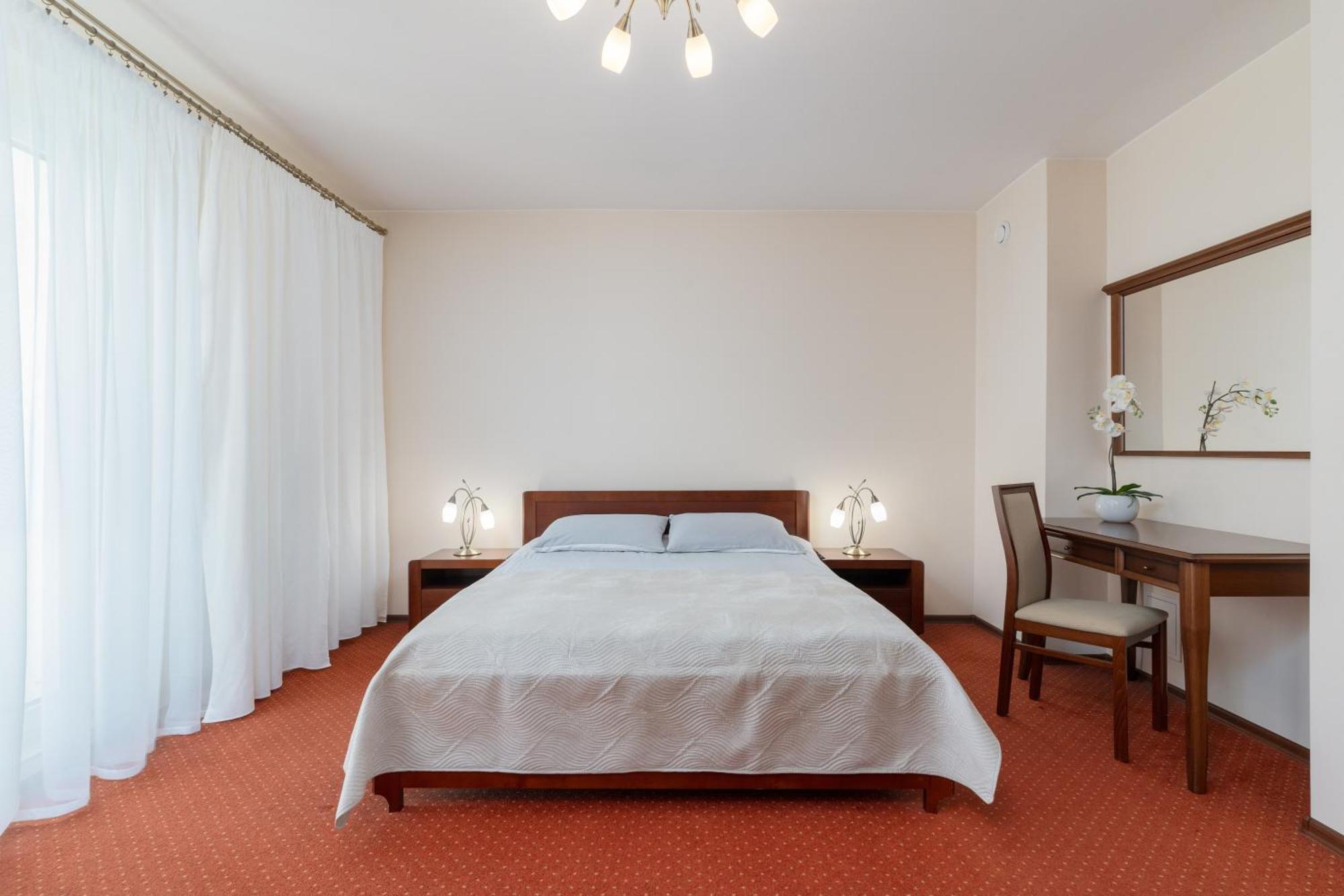 Hotel W Dobieszkowie Strykow Exterior photo